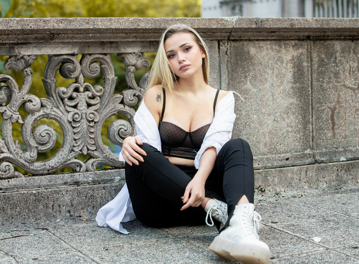 meet latvian women online